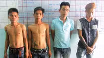 Nữ tiếp viên bị cưỡng hiếp giữa đêm khuya