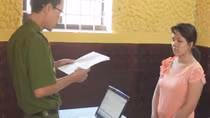 Kinh hoàng với cô cháu dâu ‘hờ’, cứ lên cơn giận là đốt nhà