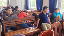 Triệt phá sòng bạc giữa rừng tràm