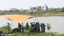 Giết vợ thả trôi sông trong lúc chờ ly hôn
