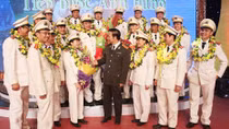 Tự hào tiếp bước cha anh