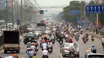 Hà Nội bỏ phân làn một số tuyến phố, việc lấn làn, đi sai làn gia tăng