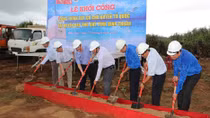 Xây cột cờ Tổ quốc tại đảo Phú Quý (Bình Thuận)