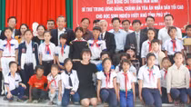 Động viên, chia sẻ khó khăn với học sinh nghèo, hiếu học ở Phú Yên