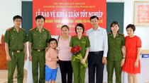 Tâm sự của nữ sinh viên Cảnh sát được phong hàm Trung úy
