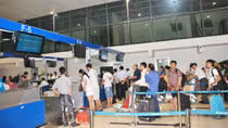 Khi các 'thượng đế' xuống tay... với nhân viên hàng không
