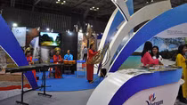 Người dân và du khách nườm nượp đến ITE HCMC 2015