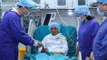 Lãnh đạo Bộ Công an và Bộ Y tế chúc mừng 2 kíp ghép tạng “xuyên Việt” thành công 