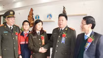 Bàn giao căn hộ cho cán bộ, chiến sĩ Công an tại dự án Green stars 