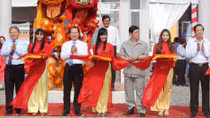 Phó Thủ tướng Vũ Văn Ninh cắt băng khánh thành Trường trung cấp Luật Vị Thanh