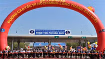 Thủ tướng Nguyễn Tấn Dũng: Phát lệnh thông xe đường cao tốc TP HCM – Long Thành – Dầu Giây