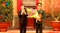 Thăng hàm Thượng tướng cho Phó Chủ tịch Quốc hội Huỳnh Ngọc Sơn