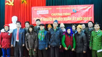 Mang ấm áp về rẻo cao Bạch Thông