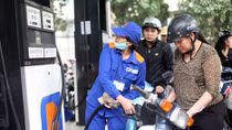 Giá xăng dầu thế giới tăng hơn 2 ngàn, Việt Nam giữ chắc giá
