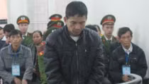 Gây án trên chiếu bạc