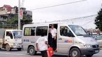 Phạt nghiêm xe 'rùa bò', xe dù dịp Tết