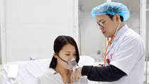 Gia đình đốt than chống rét, bé gái 18 tháng tuổi tử vong