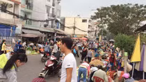 Chợ tự phát - Dễ mọc, khó dẹp
