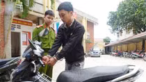Chiêu "nhảy" xe tại các bãi trông giữ 