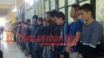 Hơn 100 cảnh sát đột kích sòng bạc cực khủng ở Nam Định