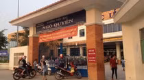 Phụ huynh lo lắng vì “ngáo đá” vào trường tìm học sinh