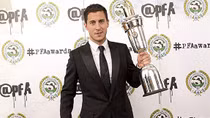 Eden Hazard, phía trước là bầu trời