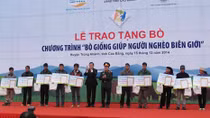 Chủ tịch nước trao tặng bò giống giúp đồng bào nghèo Cao Bằng