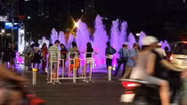 TP. Hồ Chí Minh bừng sáng chào mừng Ngày đất nước thống nhất