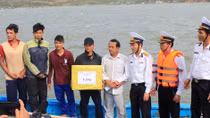 Tàu cá Khánh Hòa và 5 ngư dân gặp nạn ở ngư trường Hoàng Sa đã vào bờ an toàn