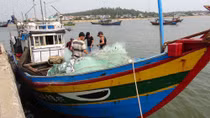 Tàu cá ngư dân Quảng Ngãi lại bị tấn công, cướp phá tài sản ở vùng biển Hoàng Sa