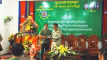 CA tỉnh Đắk Nông chúc Tết cổ truyền tại CA tỉnh Mundulkiri (Campuchia)