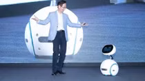 Zenbo-người giúp việc đa năng từ ASUS