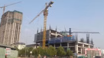 Siết tín dụng đối với BĐS: Doanh nghiệp hoang mang, lo lắng