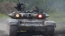 Siêu tăng T-90 bị bắn hạ tại Syria?