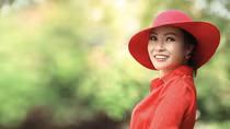 Phương Thanh đón Tết sớm với “Mùa xuân đầu tiên”
