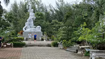 Gần 40 nghìn lượt khách tham quan khu chứng tích Sơn Mỹ
