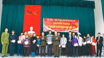 Xuân sớm bên sông Kinh Thầy