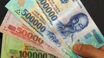 Đi chợ bằng tiền giả
