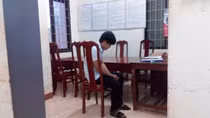  Bị bạn cùng lớp bắt nạt, nam sinh rút dao đâm bạn nhập viện