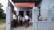 Văn phòng Bộ Công an trao tặng nhà tình nghĩa tại Bến Tre