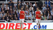 Chơi hơn người, Arsenal thắng nhọc Newcastle