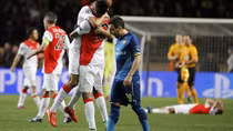 Thắng 2-0, Arsenal vẫn bị loại