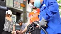 Doanh nghiệp lo hết lợi nhuận vì điện và xăng dầu tăng giá