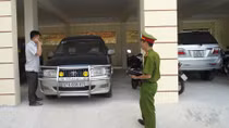 Truy nã kẻ thuê xe tự lái đem cầm cố