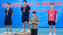 Đại hội Khoẻ ‘Vì an ninh Tổ quốc’: Gặp hai tay vợt vô địch bóng bàn