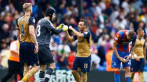 Thắng may mắn Crystal Palace, Arsenal có 3 điểm đầu tiên