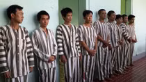 Triệt phá trường gà, bắt quả tang 25 con bạc