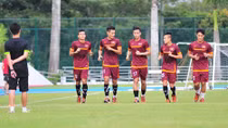 Chờ mưa bàn thắng