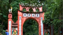 Chủ tịch nước Trương Tấn Sang dâng hương tại khu di tích Đền Hùng và dự Lễ kỷ niệm khởi nghĩa Hai Bà Trưng