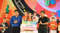Bùng nổ đêm thi chung kết hành trình bài ca sinh viên 2015